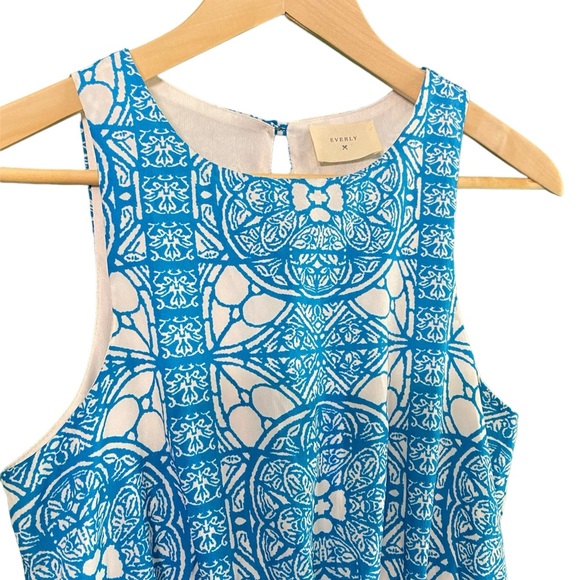 Everly Blue White Stained Glass Sleeveless Dress - Picture 3 of 5